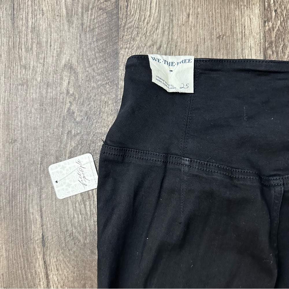 FREE PEOPLE - We The Free High Rise Flared Black Noir Pants Size 25 - Picture 5 of 6